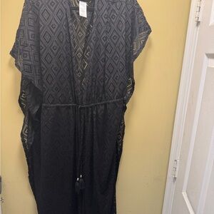 ***Pre-Loved*** Time and Tru Black Lace Cover-Up